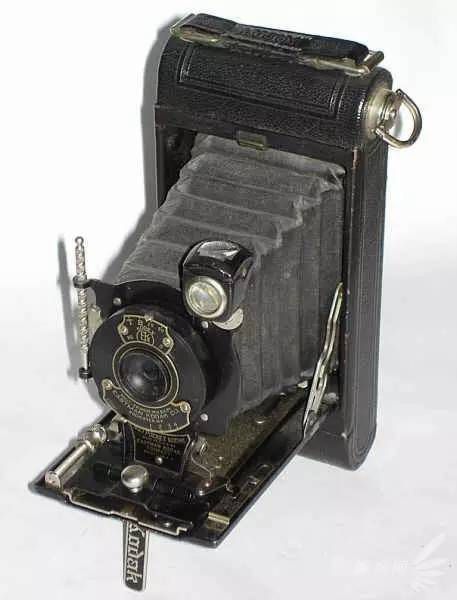 一口气读懂，180年的照相机发展简史