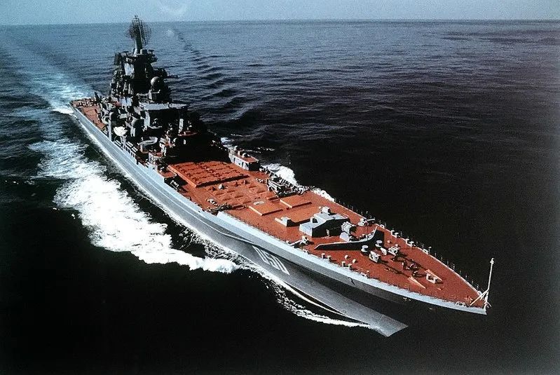 004核航母2030问世，缺乏远洋基地的中国海军，或许需要全核舰队